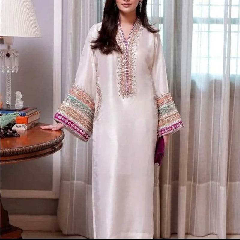 White beauty preorder 5-6 weeks